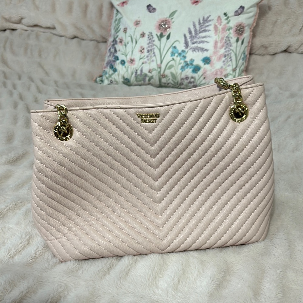 Victoria secret pink quilted Women's Bag